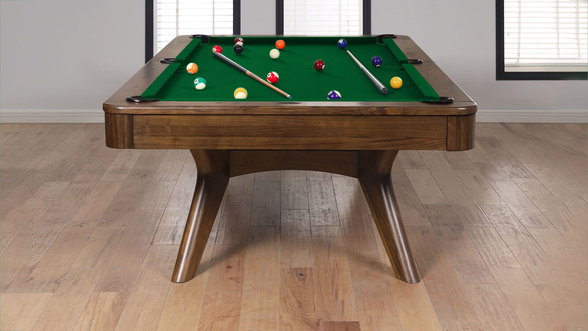 Imperial-Brevik-Pool-Table-Short-Side-Lifestyle-Tournament-Green